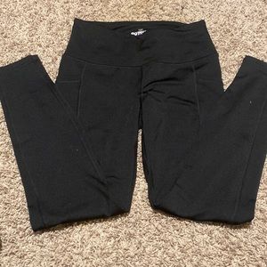 Black Leggings with Pockets!